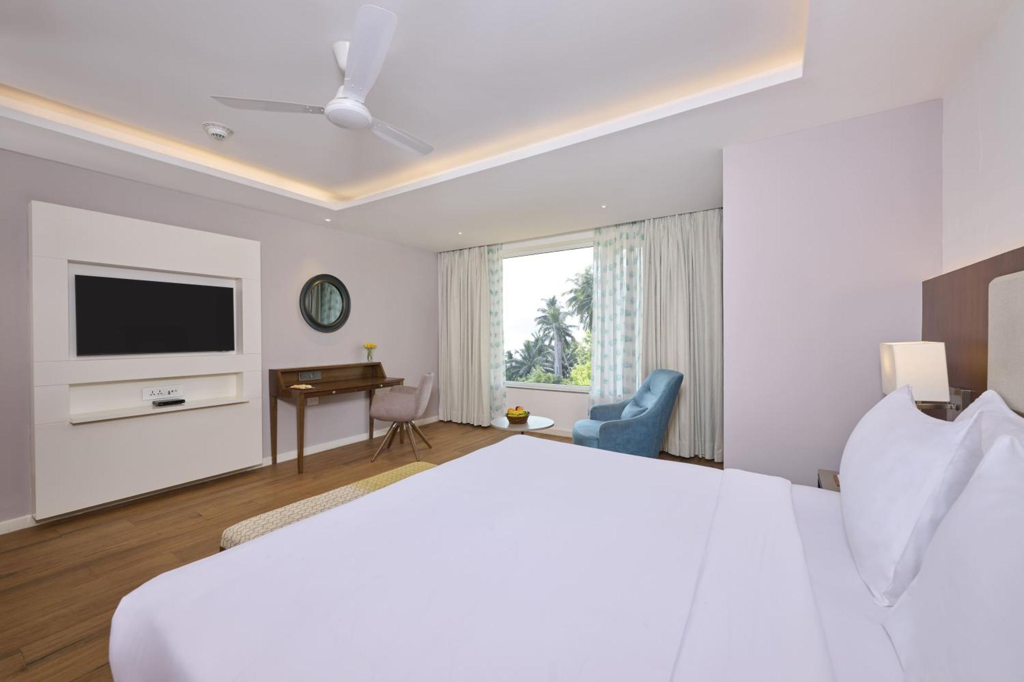 מלון Golden Tulip Vagator Goa מראה חיצוני תמונה
